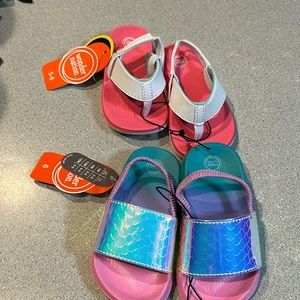 2 Pair Wonder Nation sz 5-6 Girls  Sandals- 1 Thong Toe and 1 Mermaid Themed